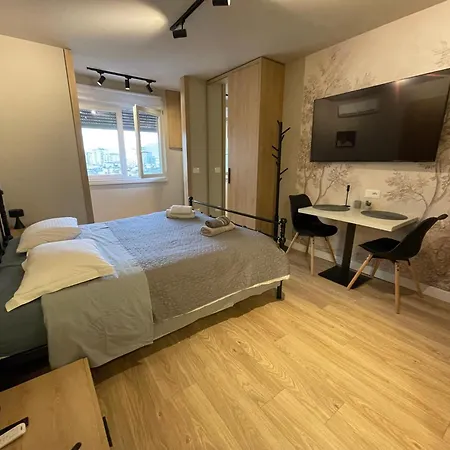 Apartment Piazza Center Chic App - Enjoy Travel *